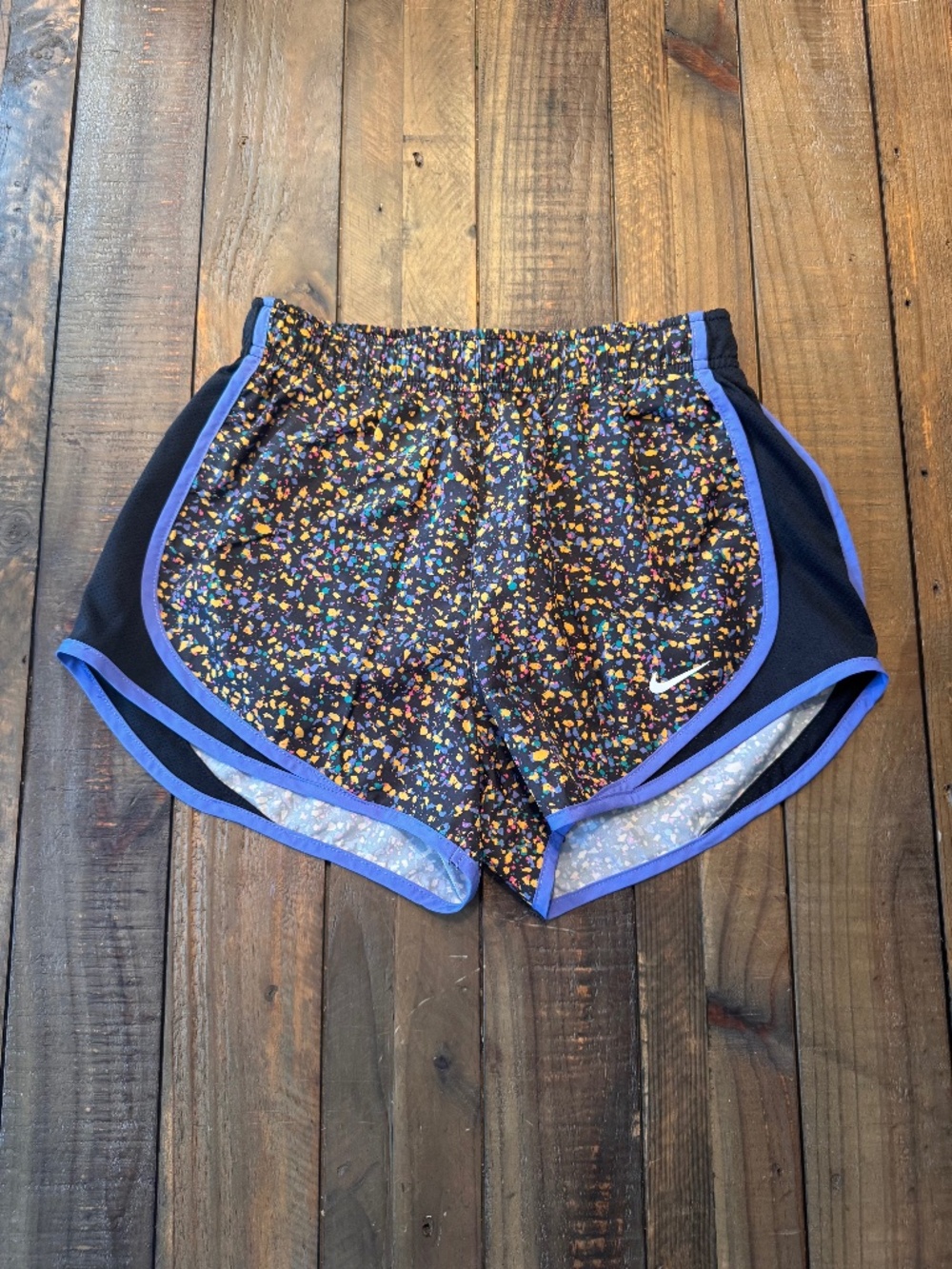 Nike Women's Tempo 3" Icon Clash Black/Mult Print Running Short. Size X-Small